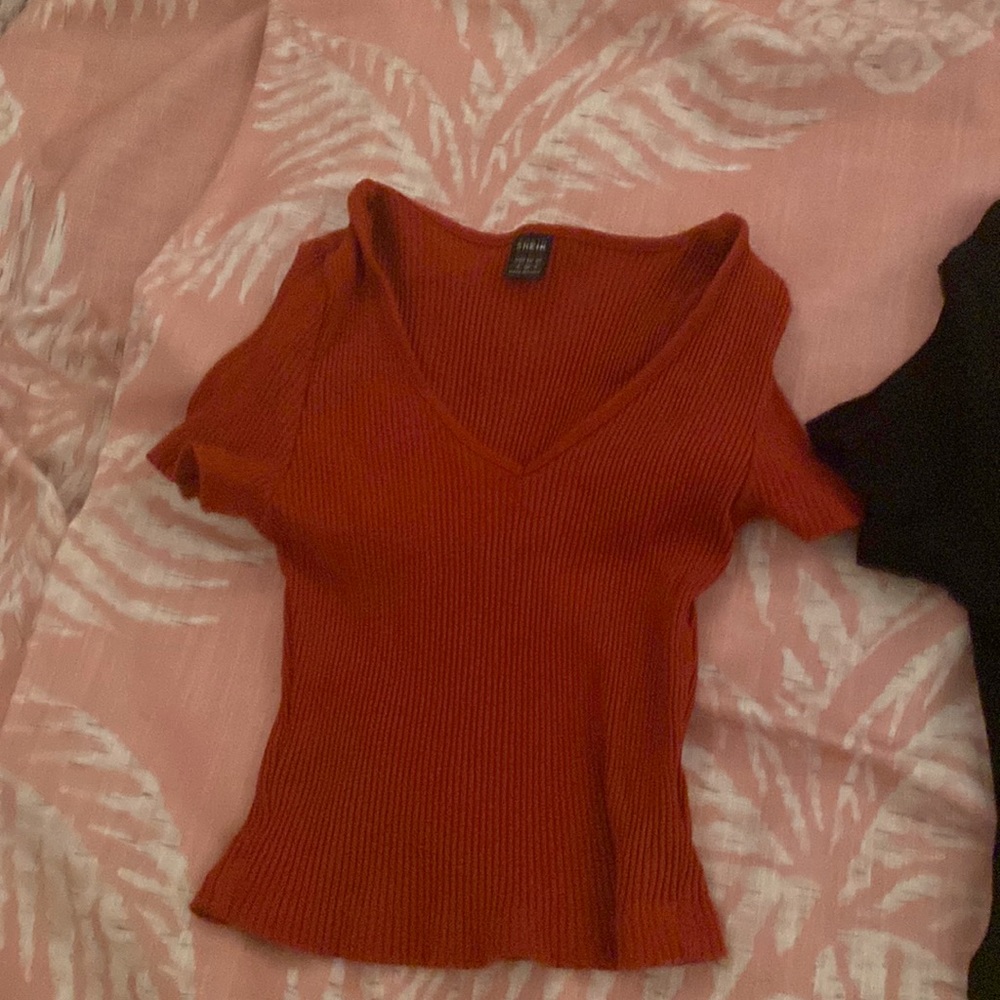 2 pack of V necks SHEIN